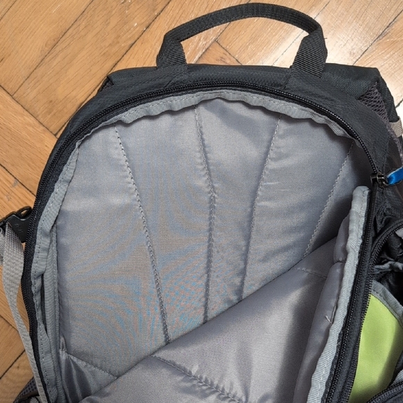 CamelBak Rimrunner 22 Backpack - Picture 4 of 5